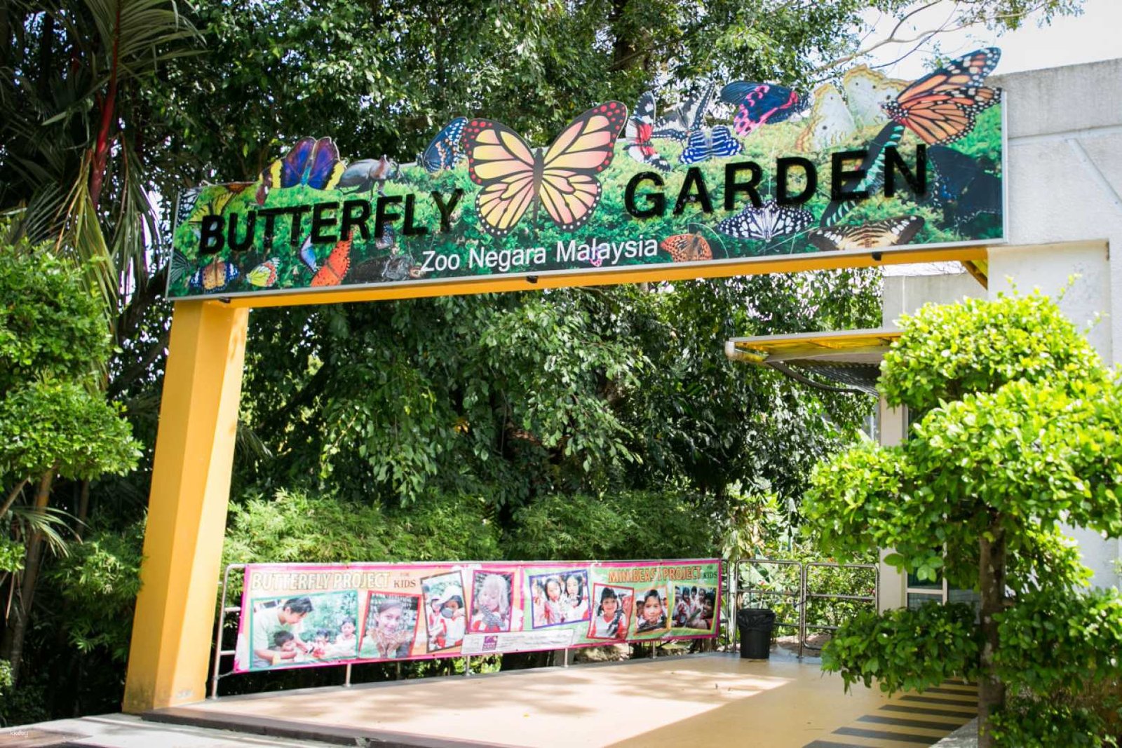 group flight booking